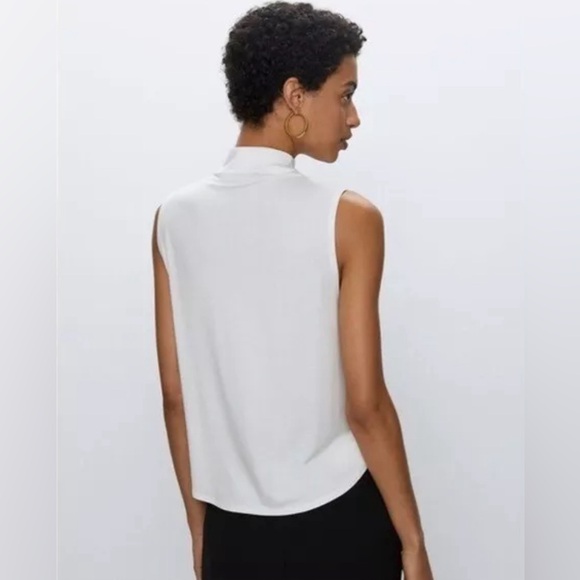 Babaton Vince Sleeveless T-Shirt - Picture 2 of 7